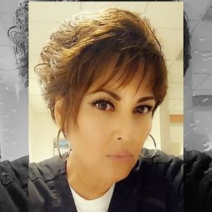 Meet your Posher, Leticia